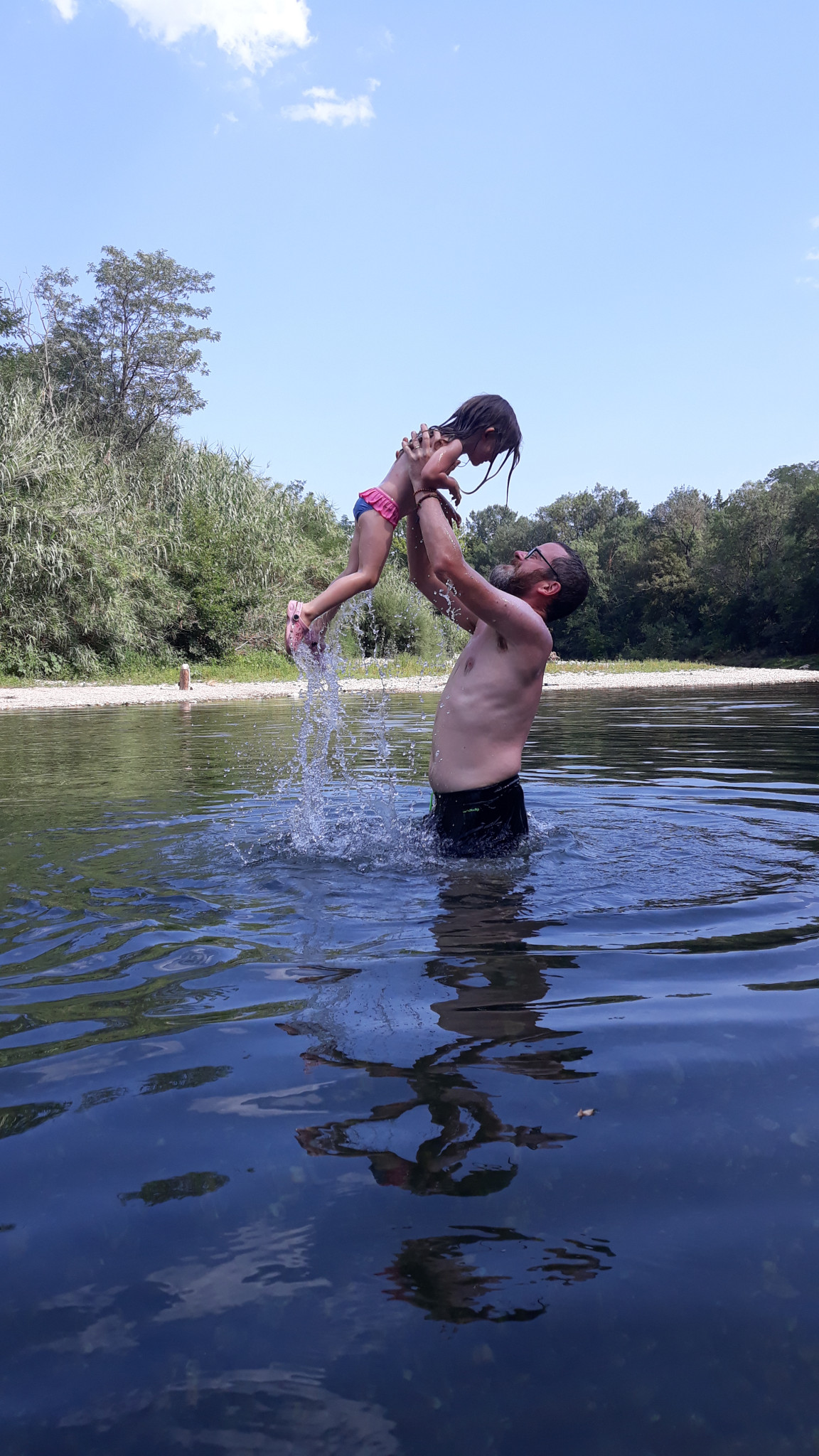 Un spot de rêve au bord de la Cèze près de Goudargues, parfait pour se détendre en famille.