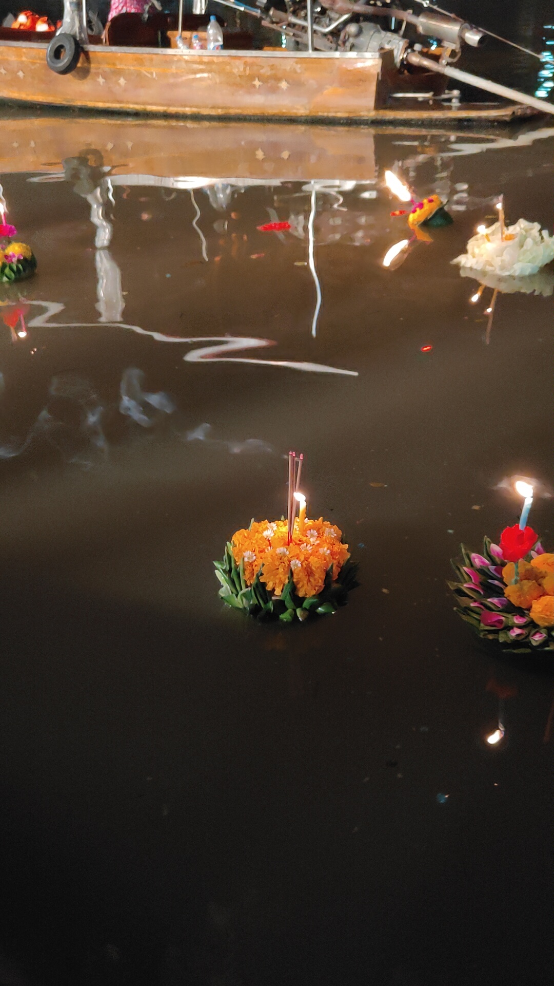 Loy Krathong
