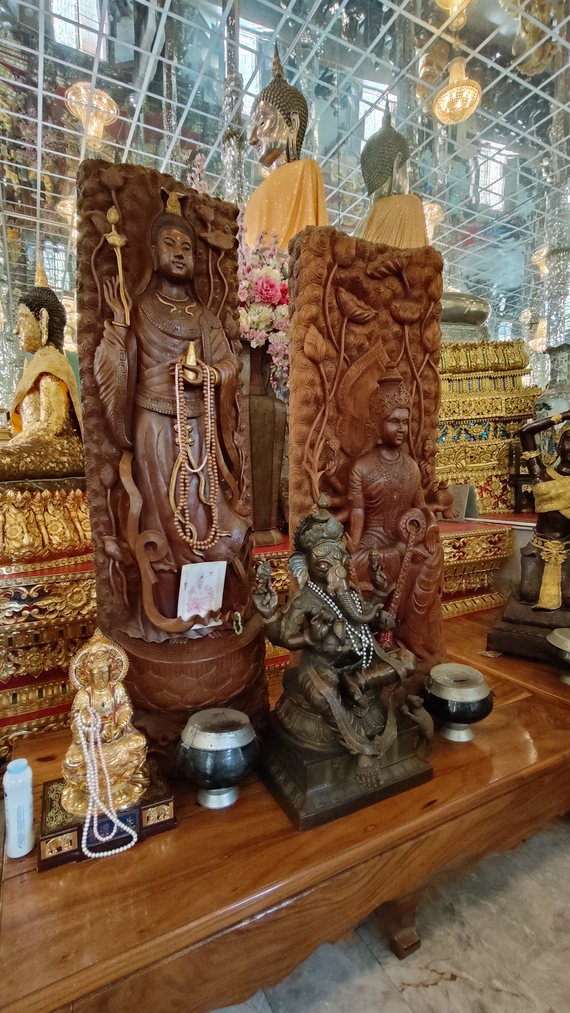 Wat Muang