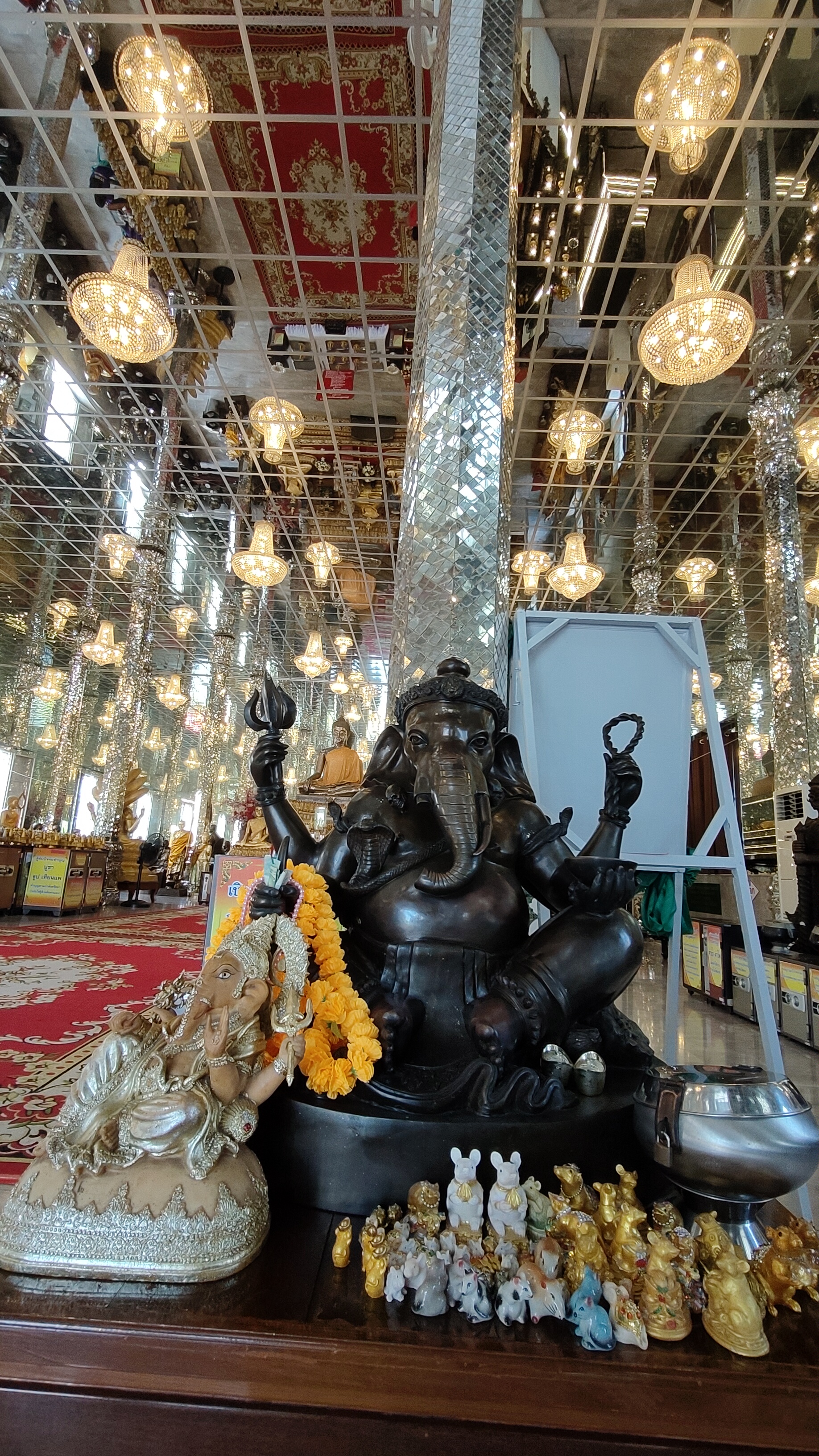 Wat Muang