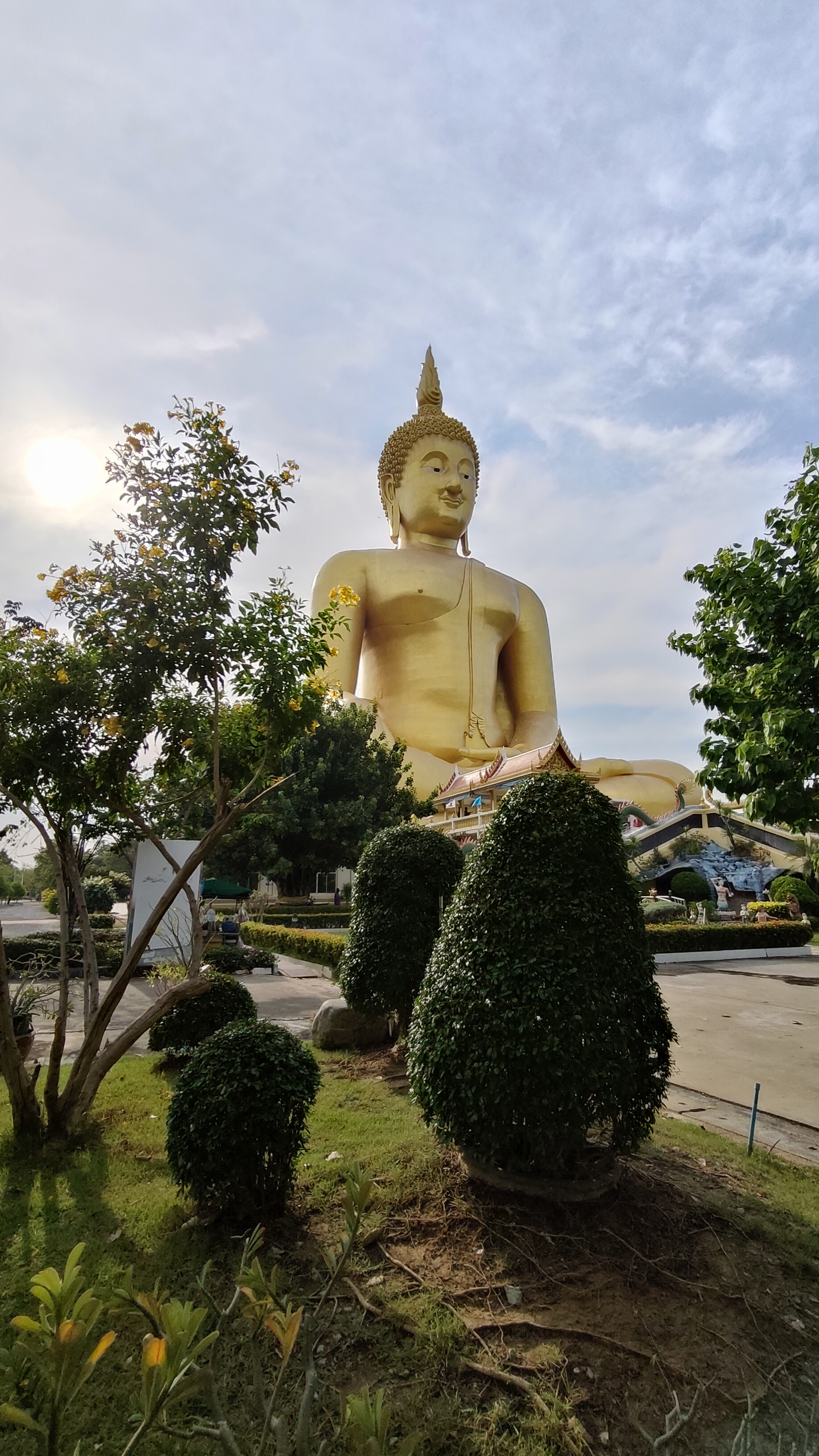 Wat Muang