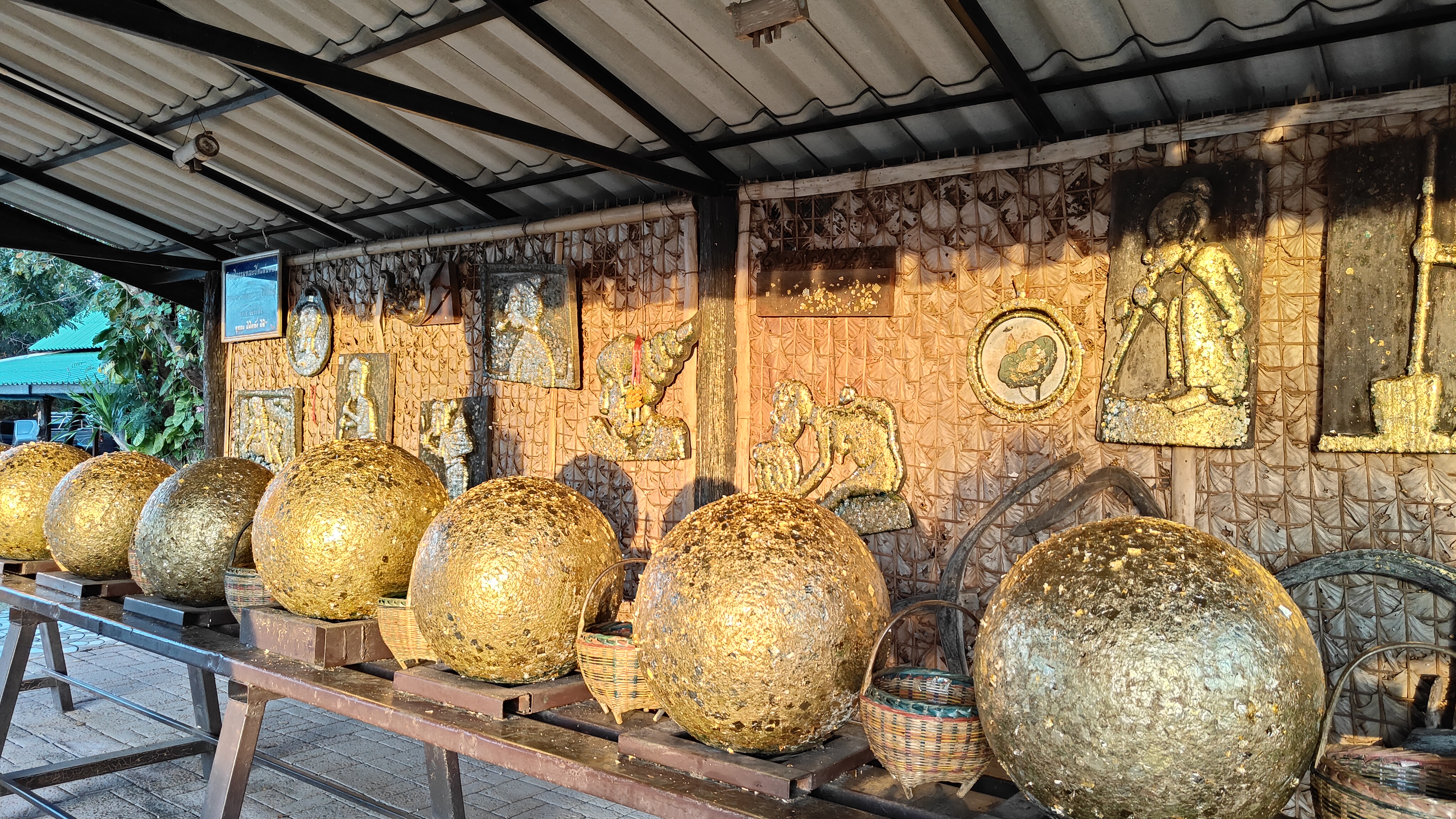 Wat Sirindhorn Wararam