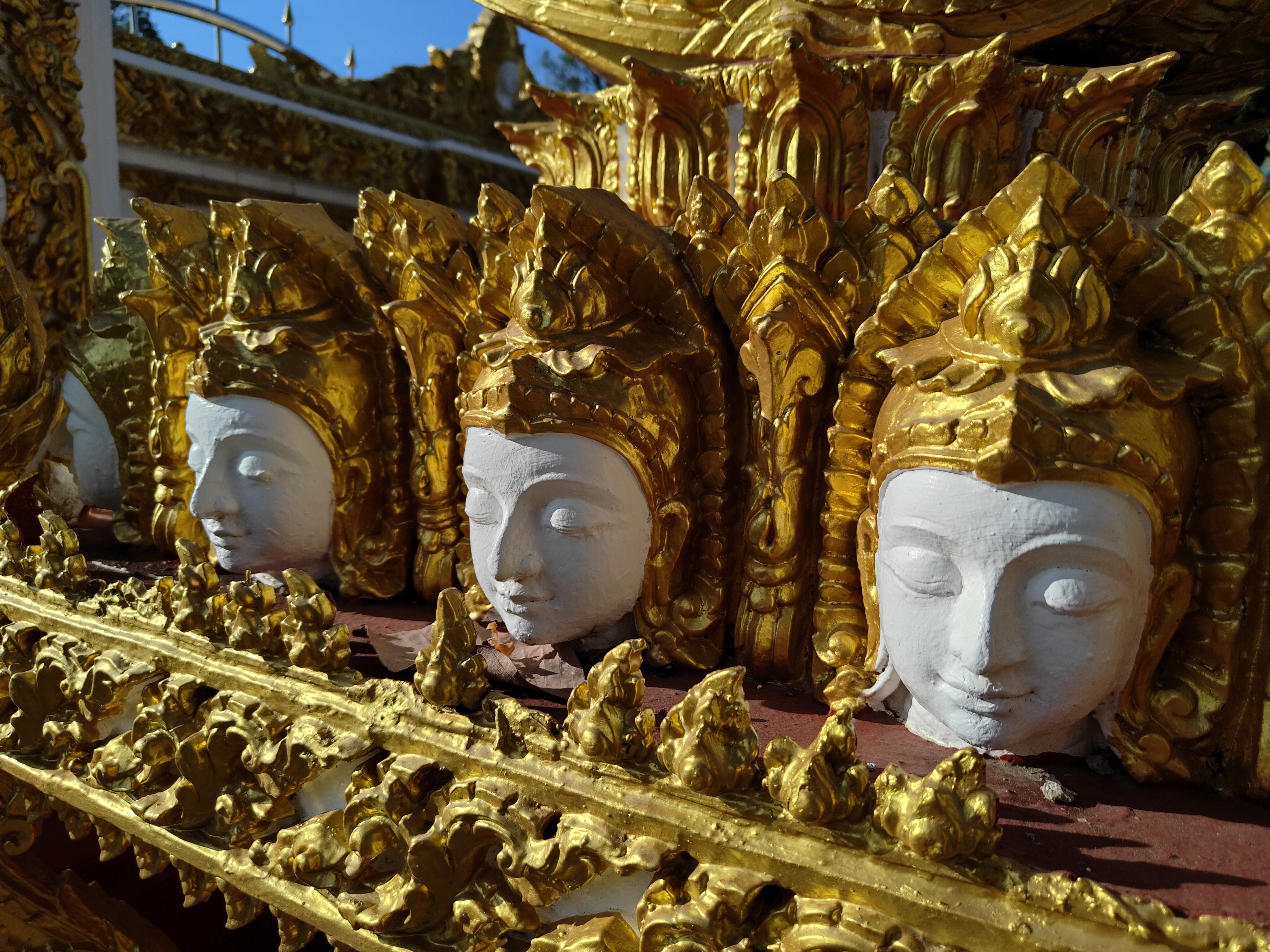 temple Wat Phra That Nong Bua