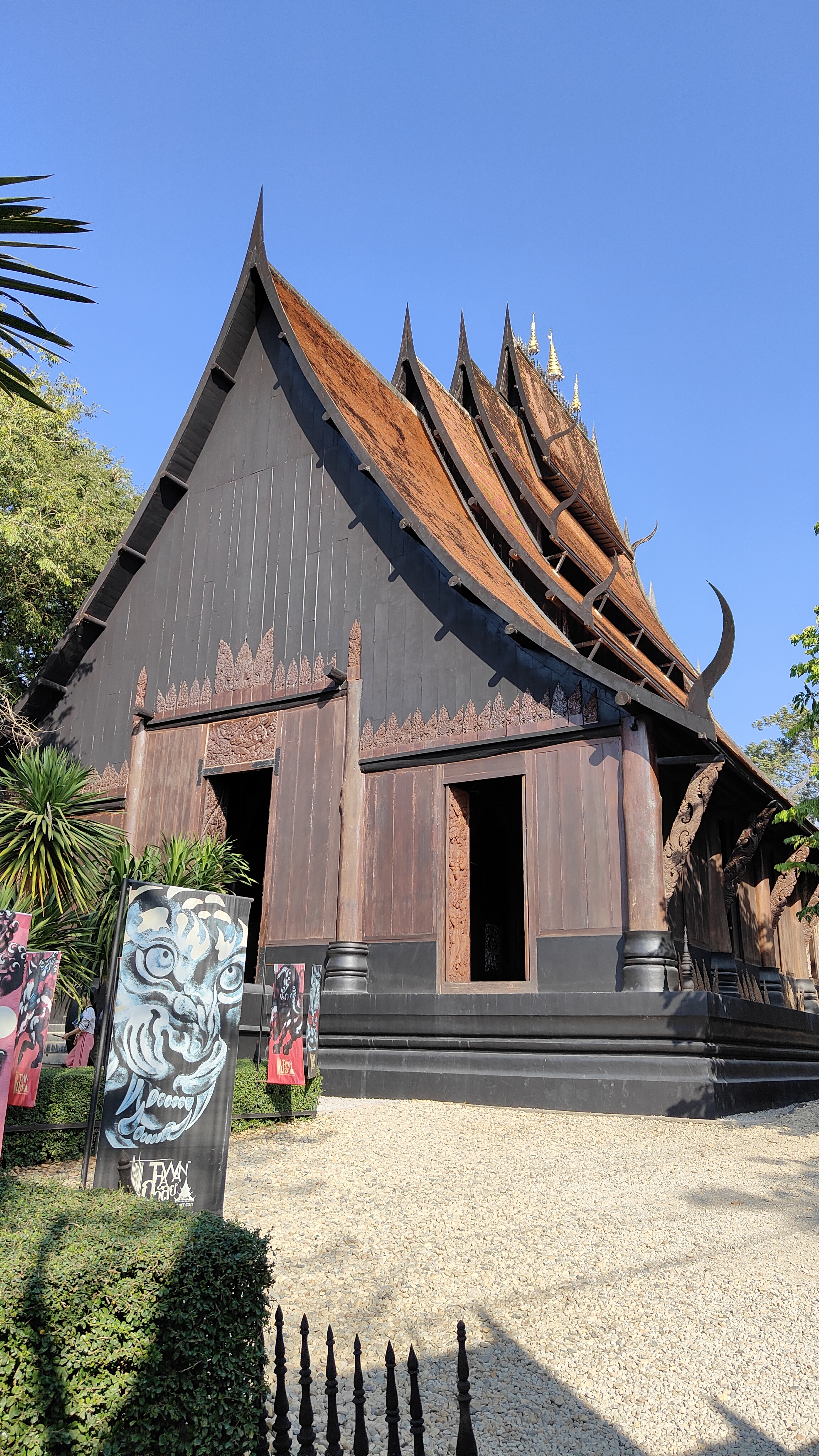 Temple noir - Chiang Rai