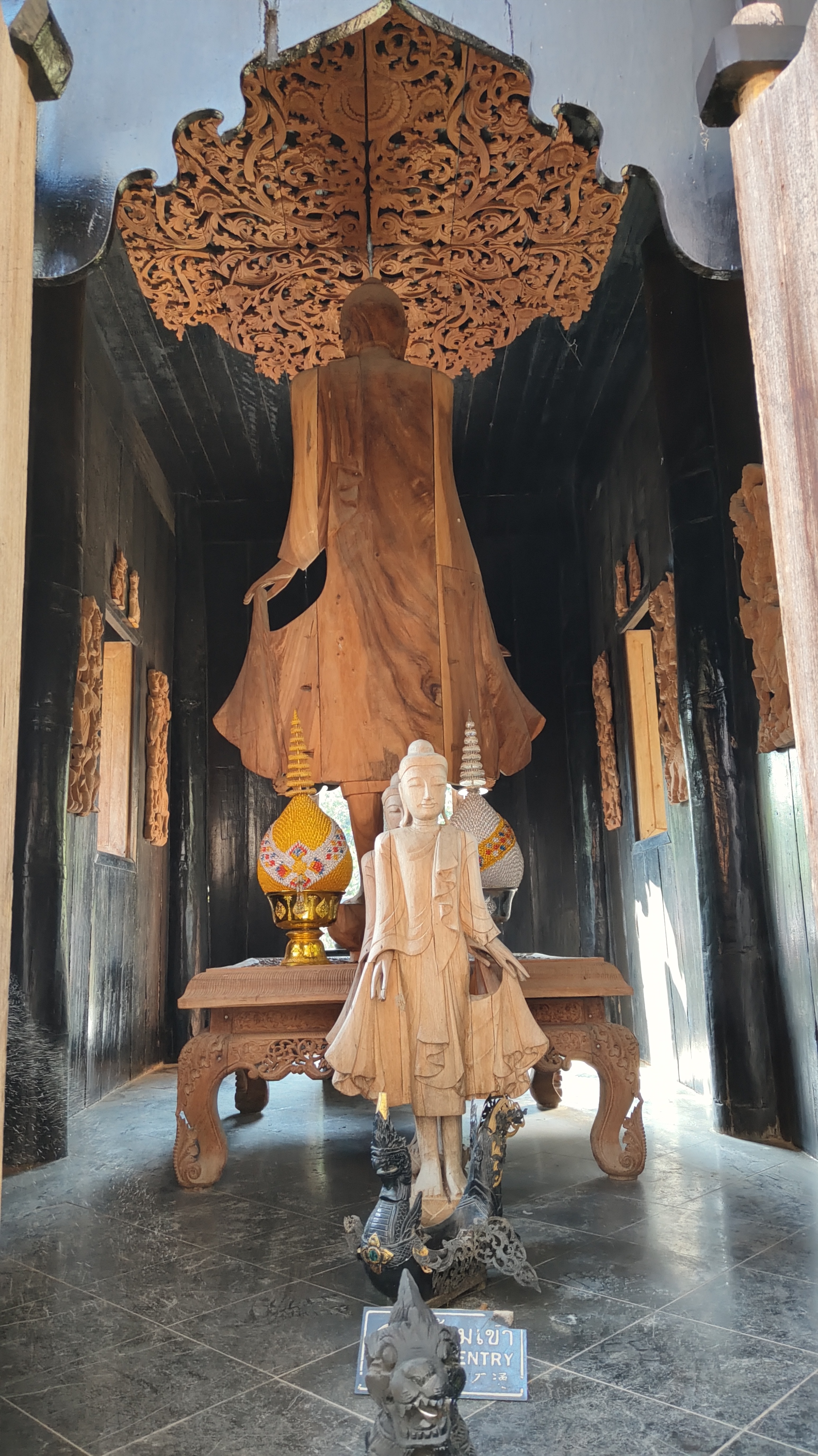 Temple noir - Chiang Rai