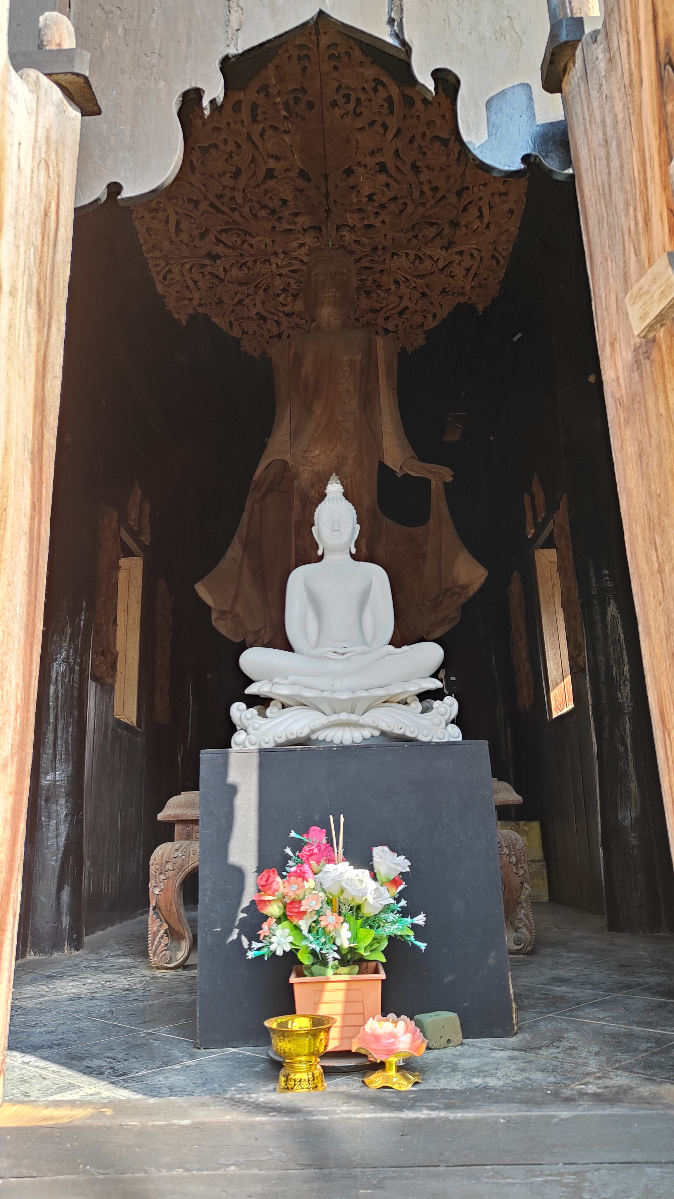 Temple noir - Chiang Rai