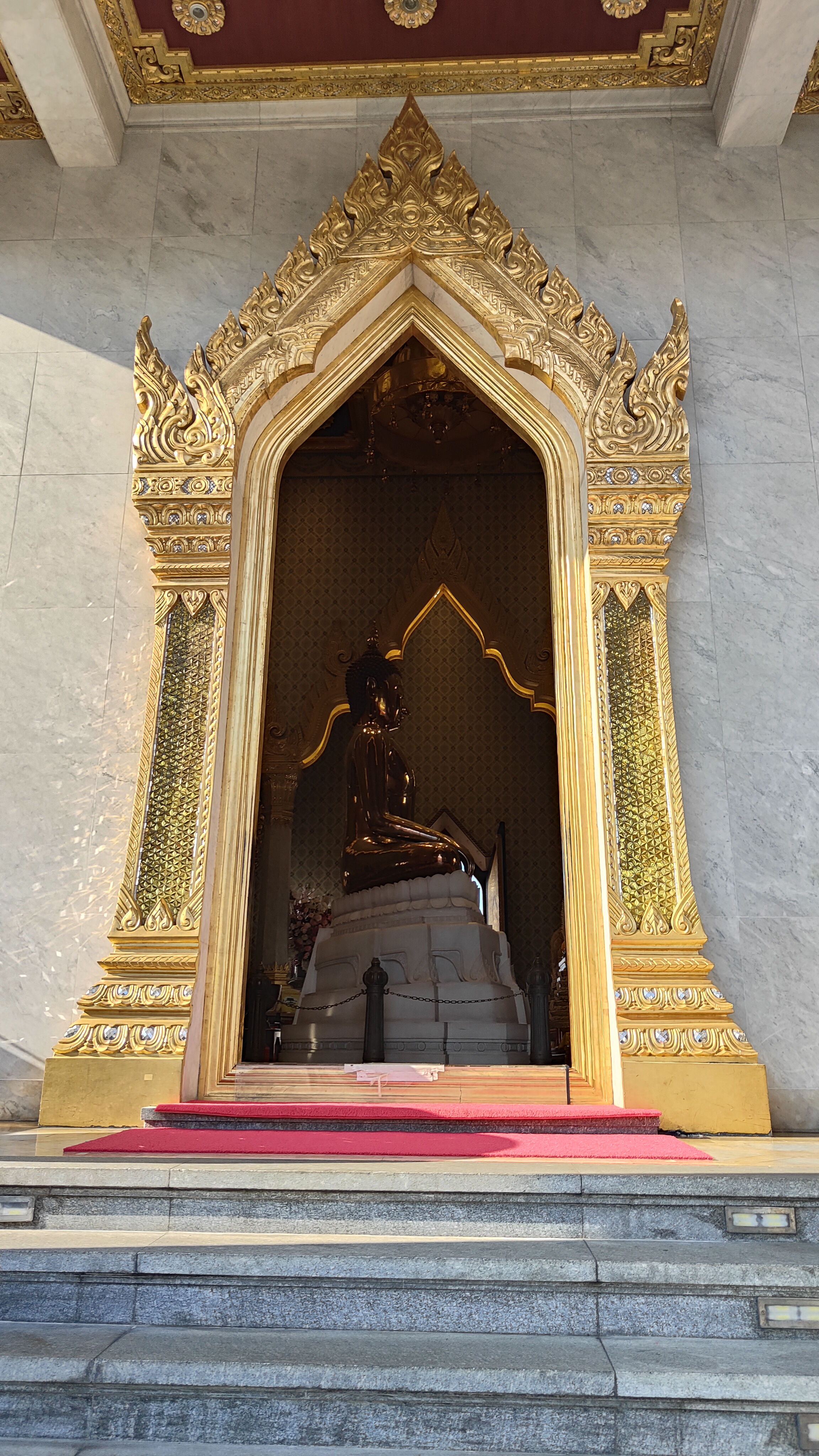 Wat Traimit