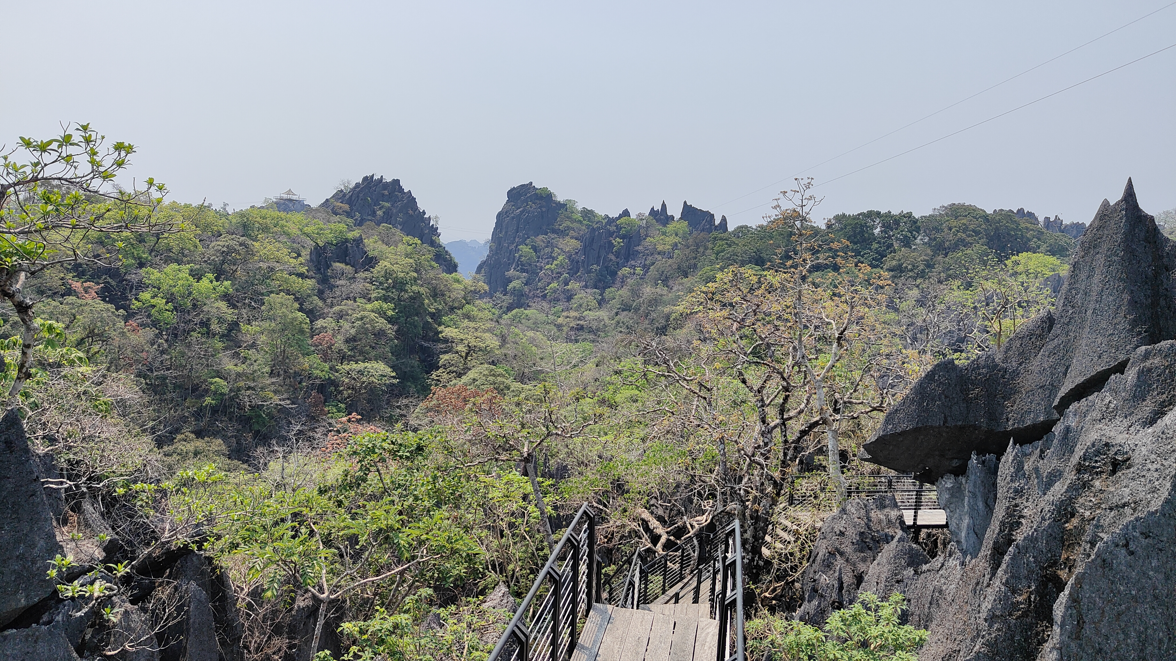 boucle de Thakekh - The rock viewpoint
