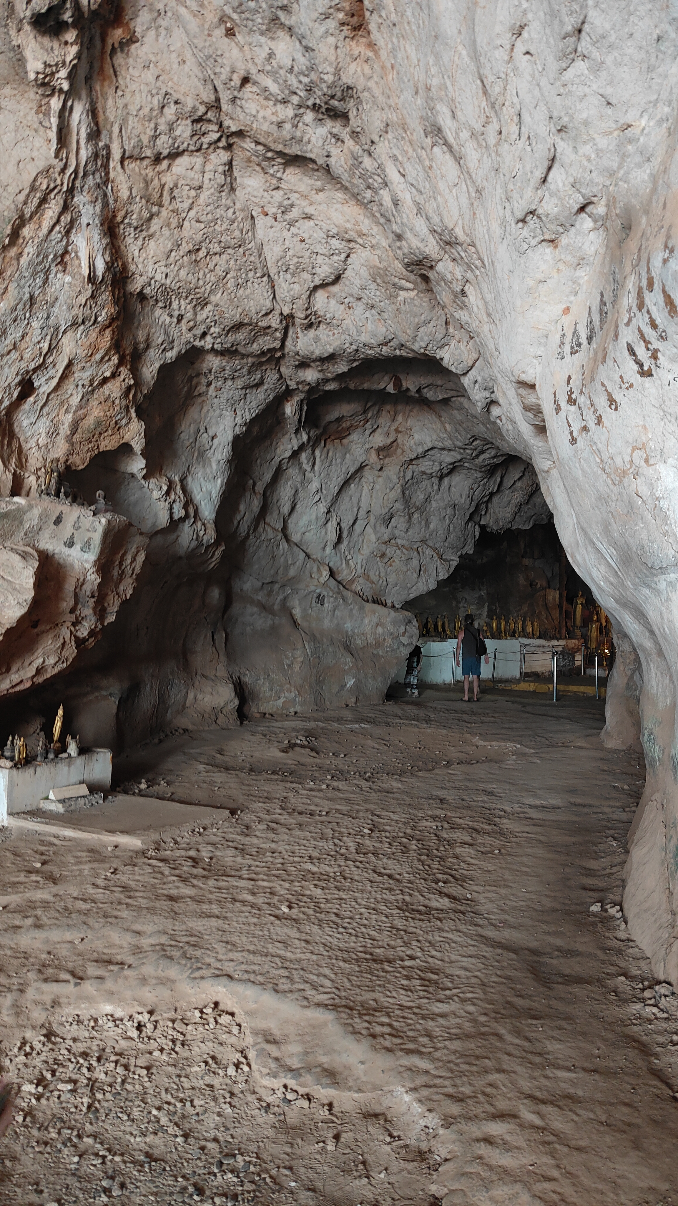 grottes de Pak Ou