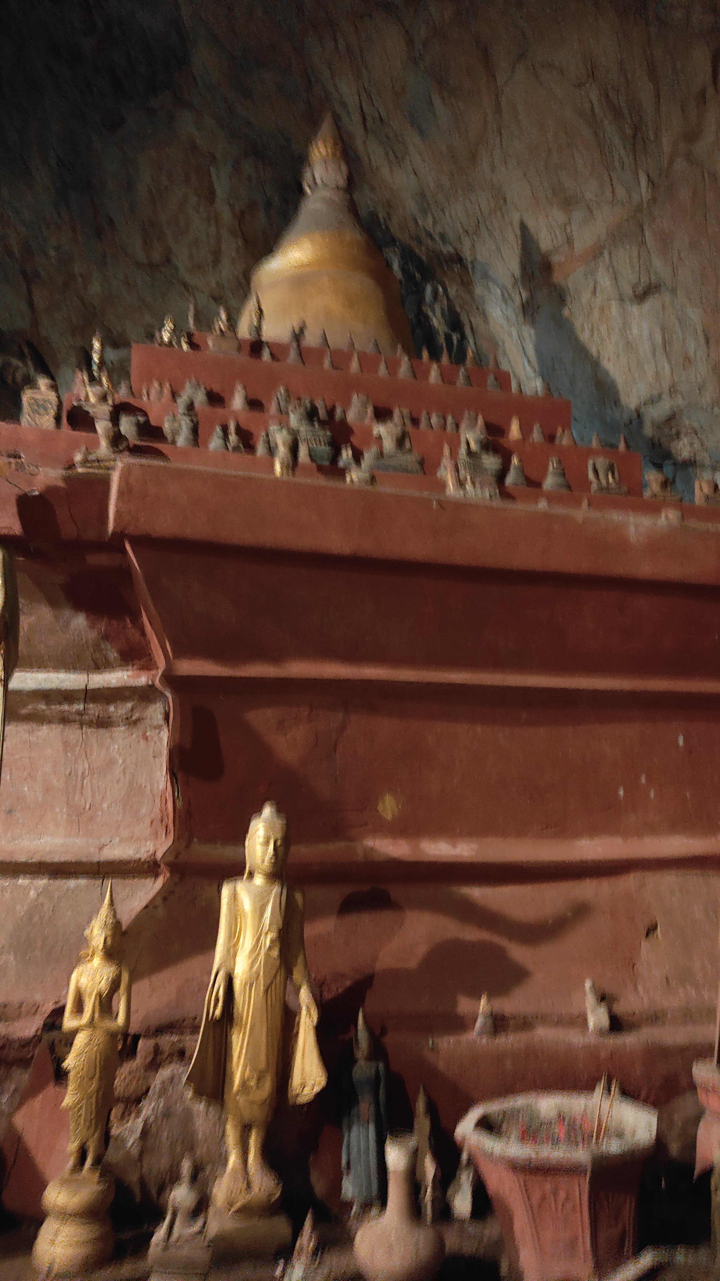 grottes de Pak Ou