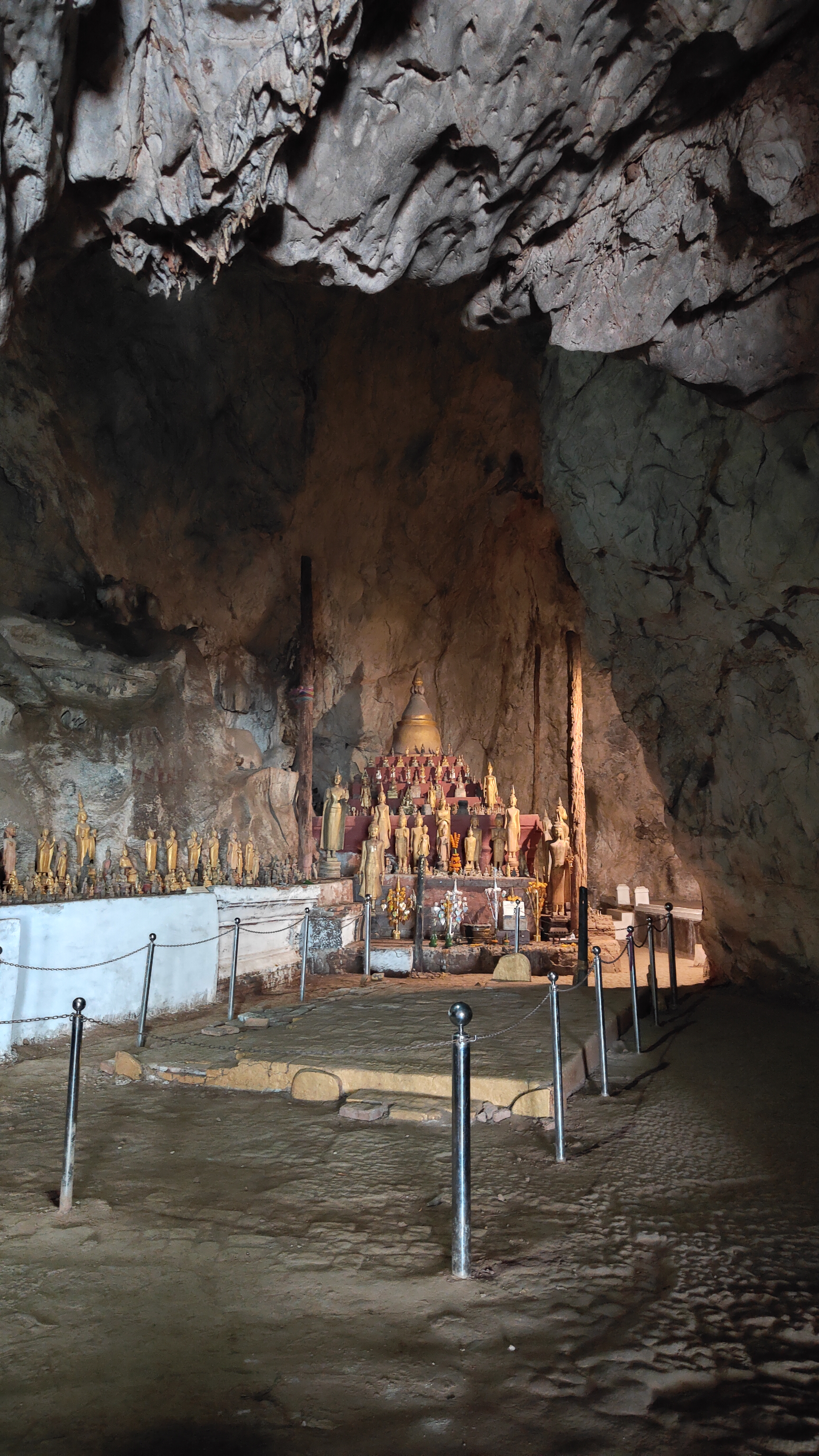 grottes de Pak Ou