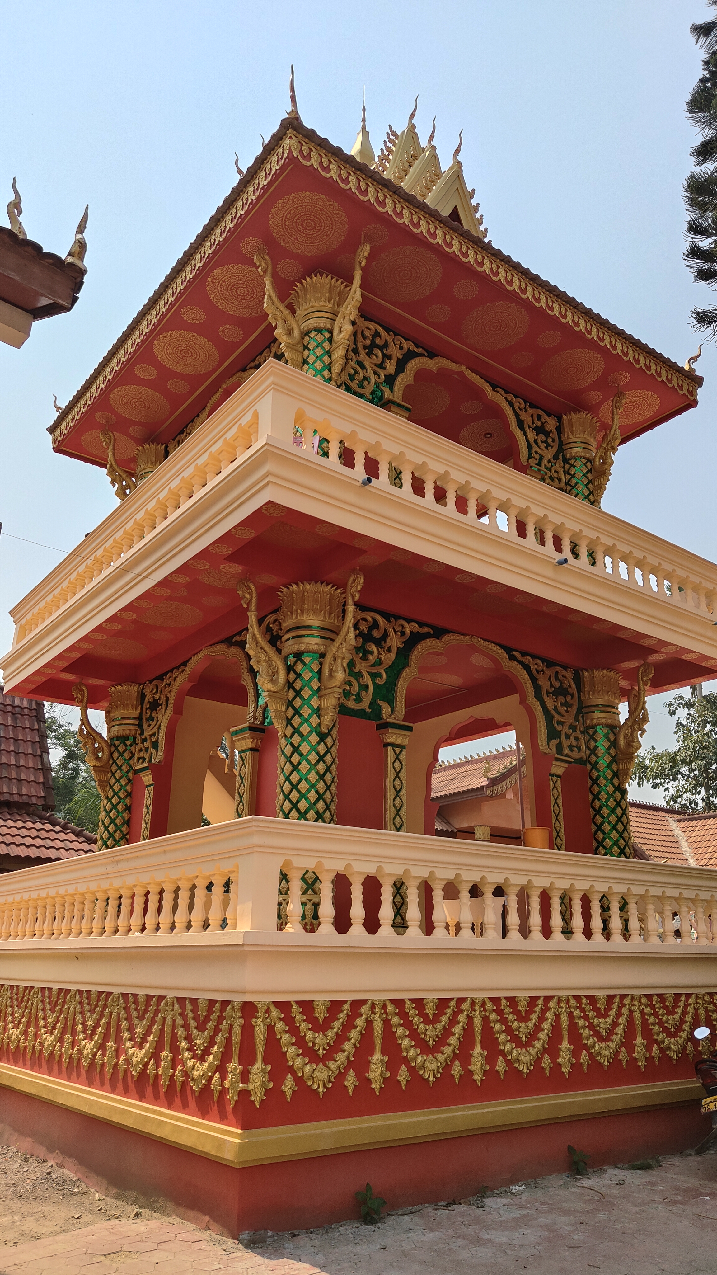 Phachao Singkham Temple