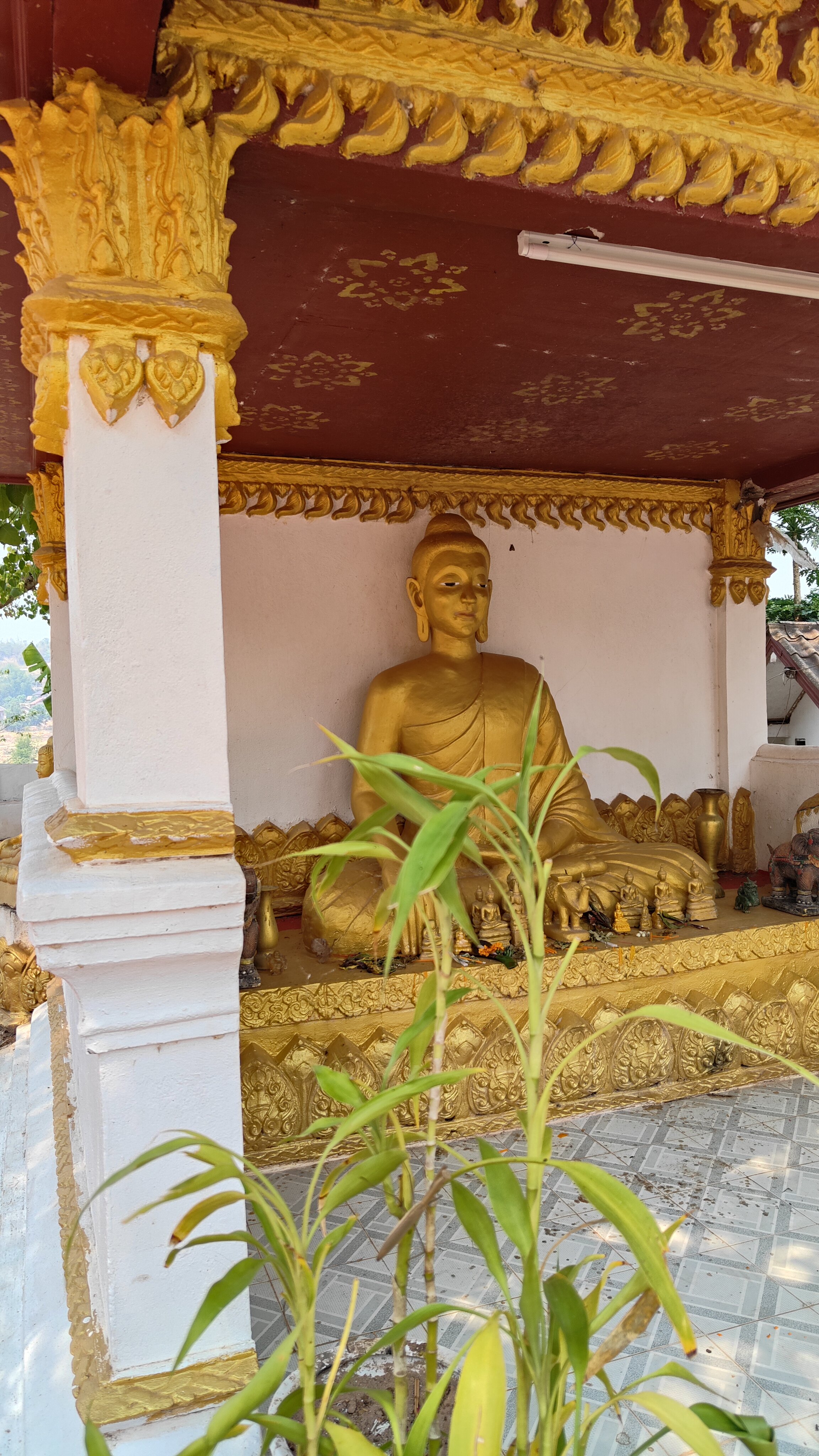 Phachao Singkham Temple