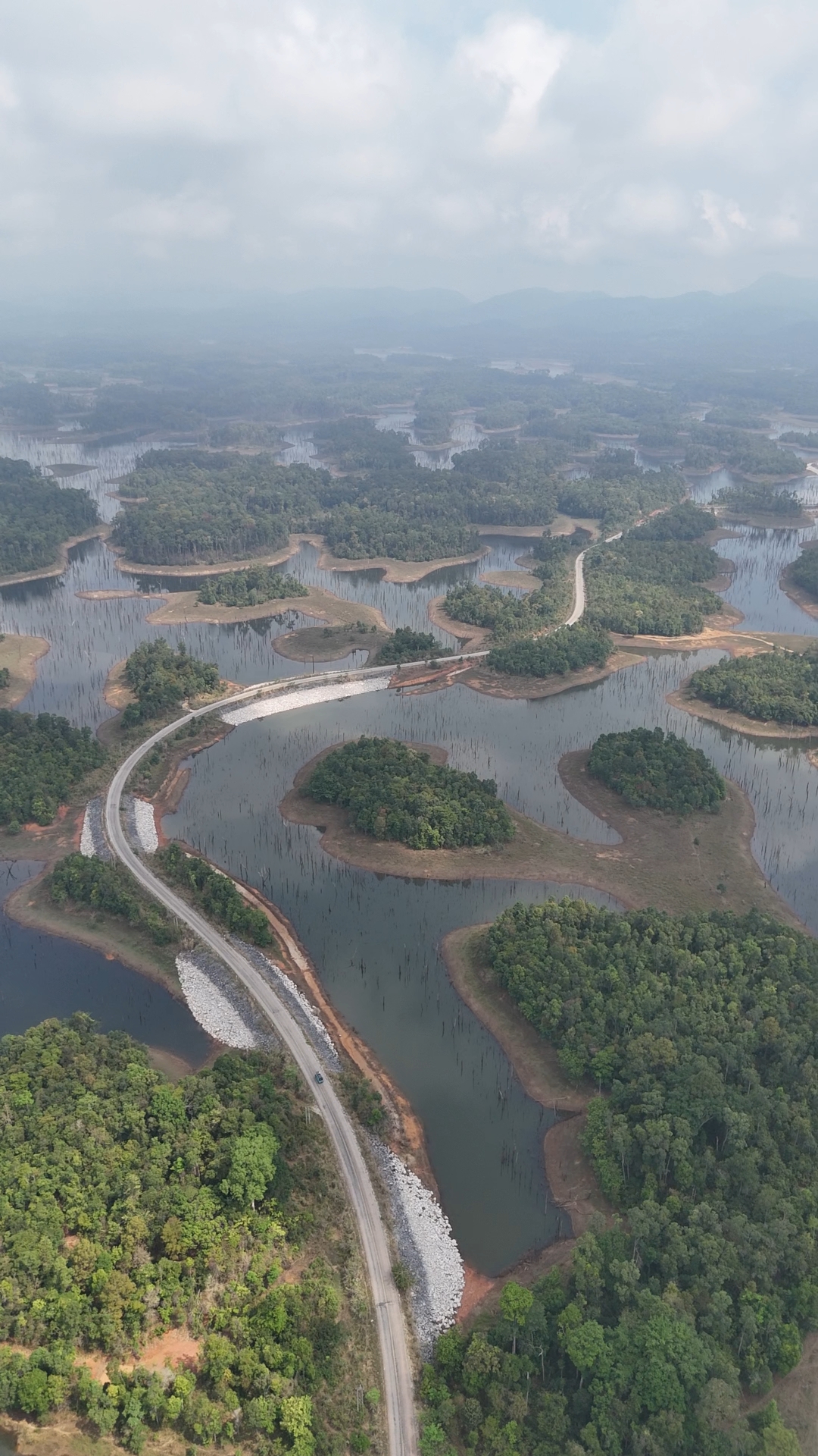 boucle de Thakekh - Nakay Neus lake views