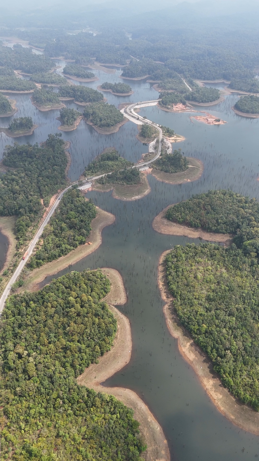 boucle de Thakekh - Nakay Neus lake views