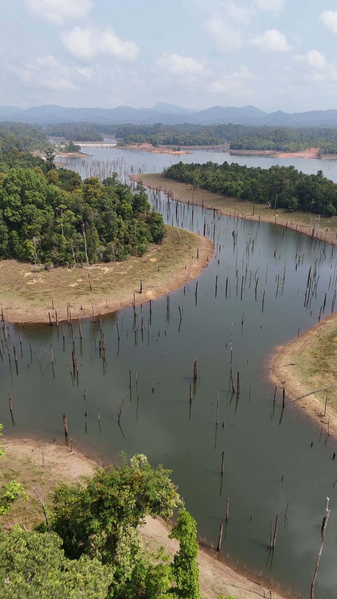 boucle de Thakekh - Nakay Neus lake views