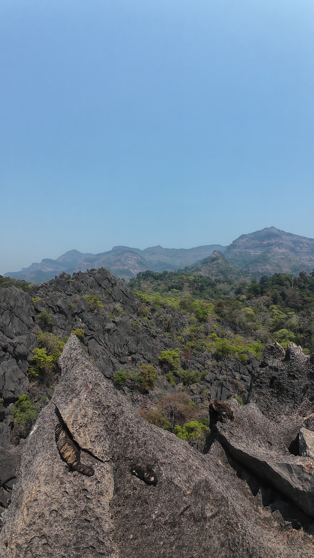 boucle de Thakekh - The rock viewpoint