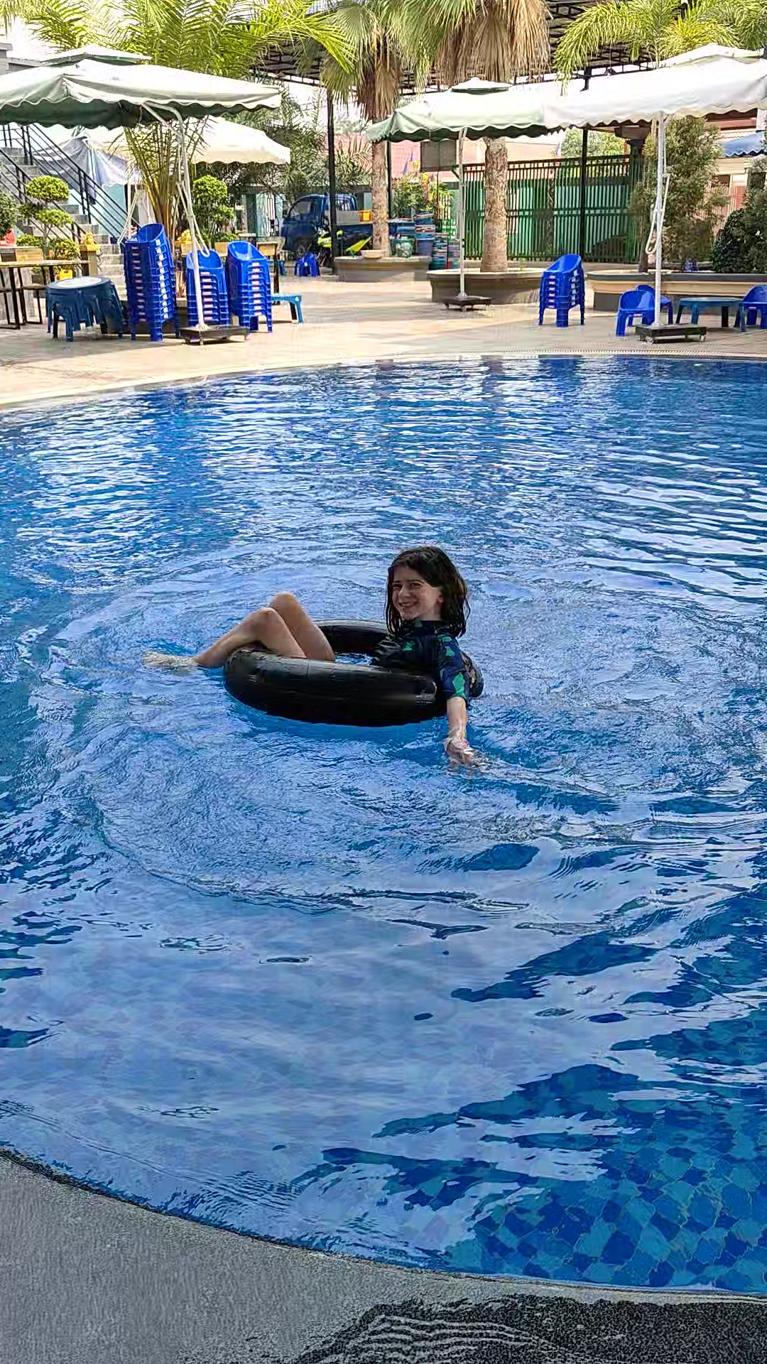 piscine vientiane