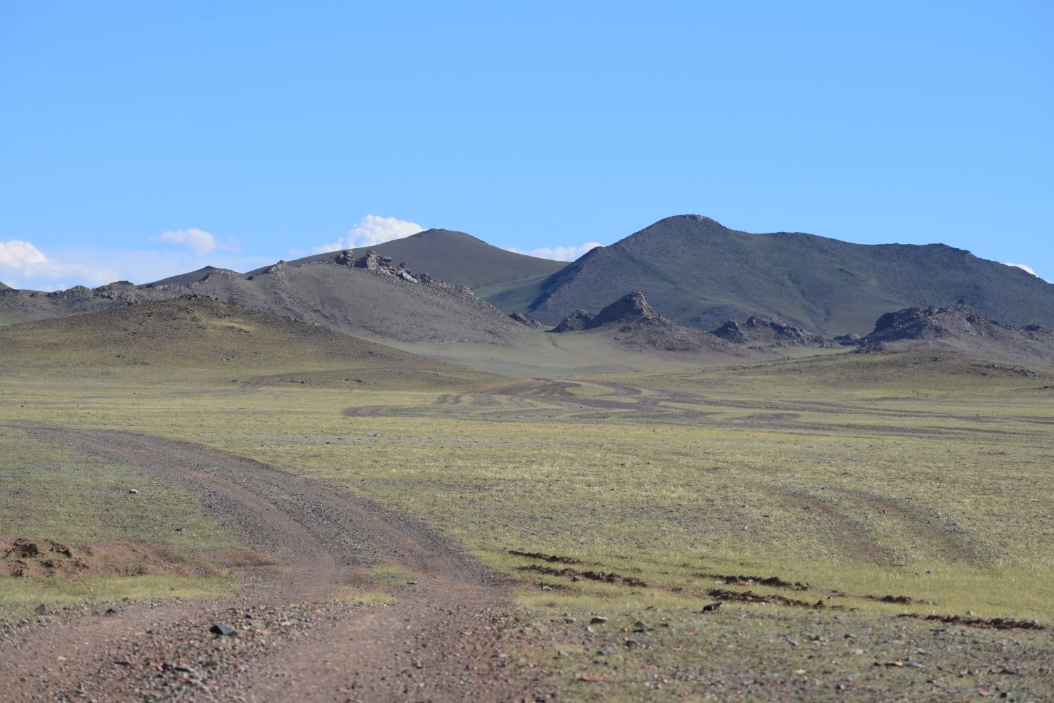 Piste steppes mongolie 
