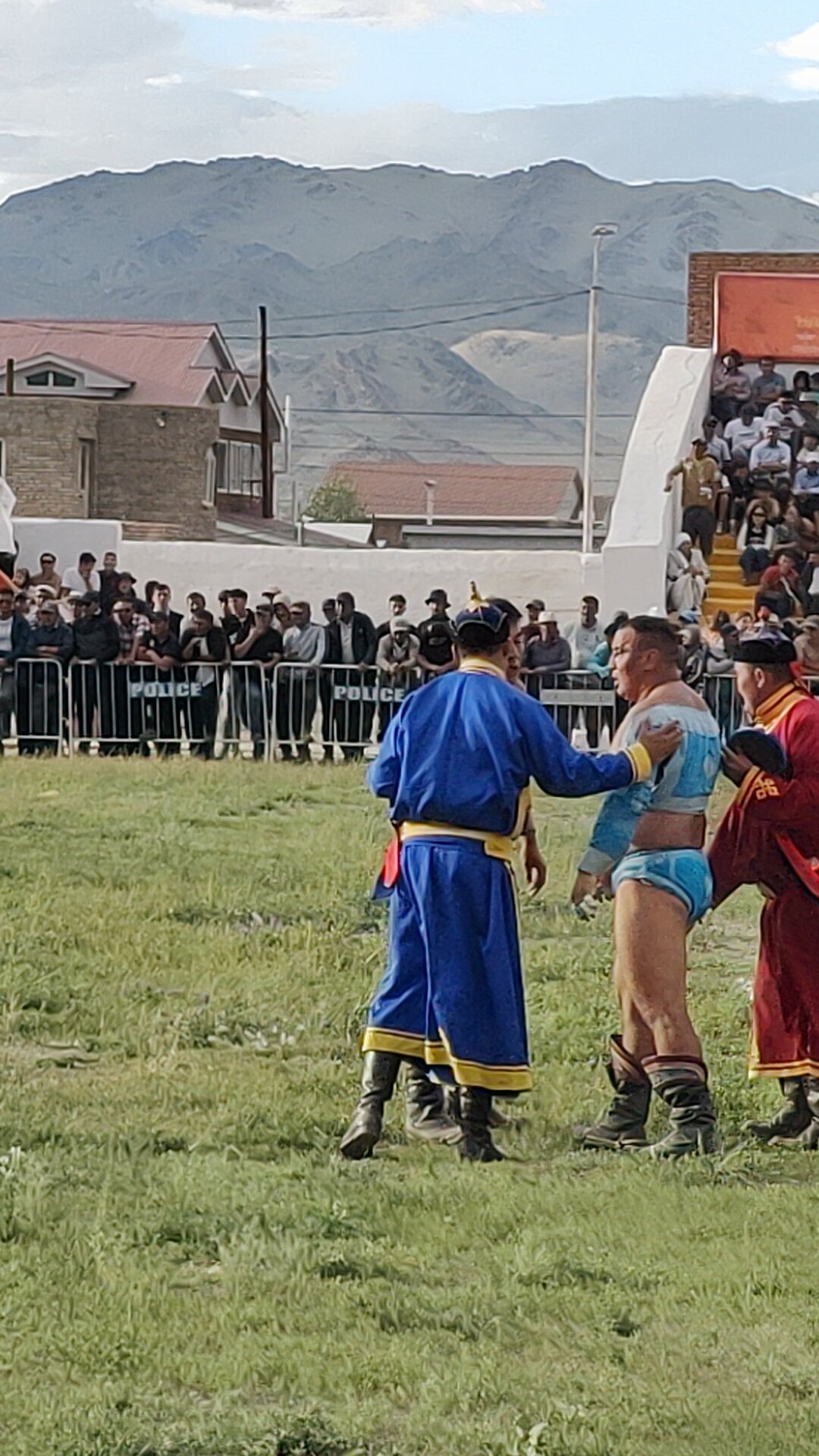 Naadam - Lutte mongole