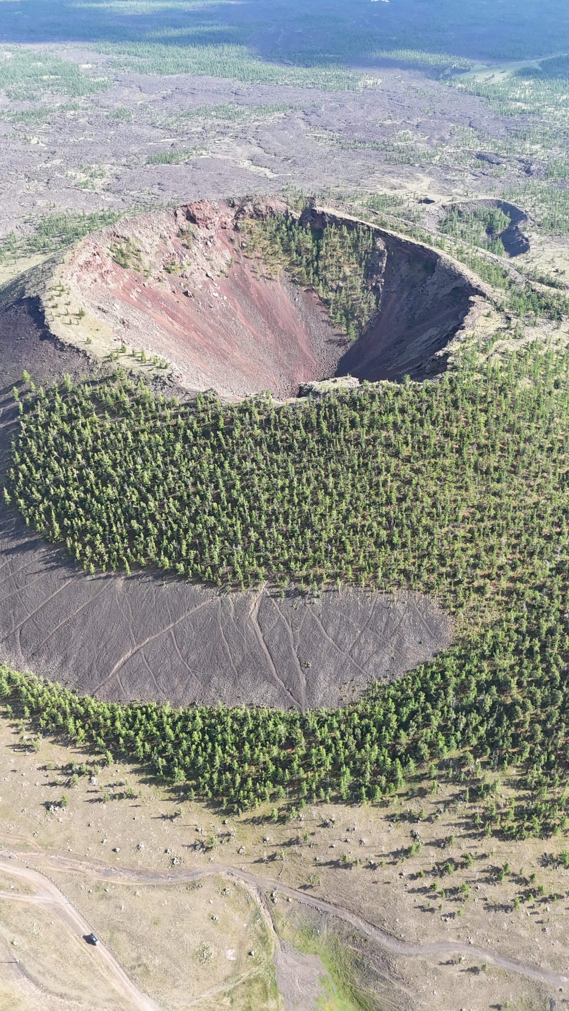 volcan Khorgo - richesses naturelles