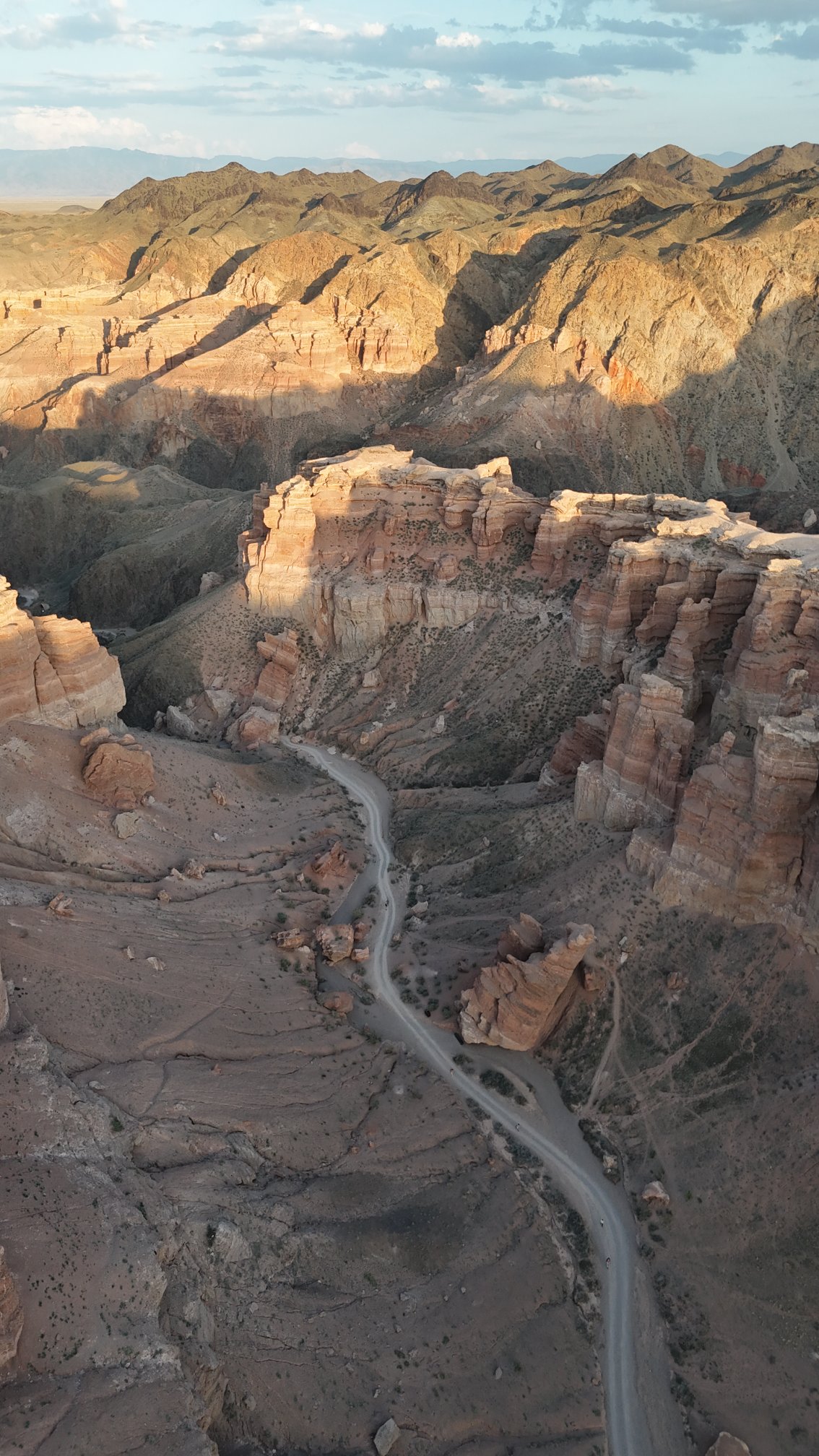 canyon charyn