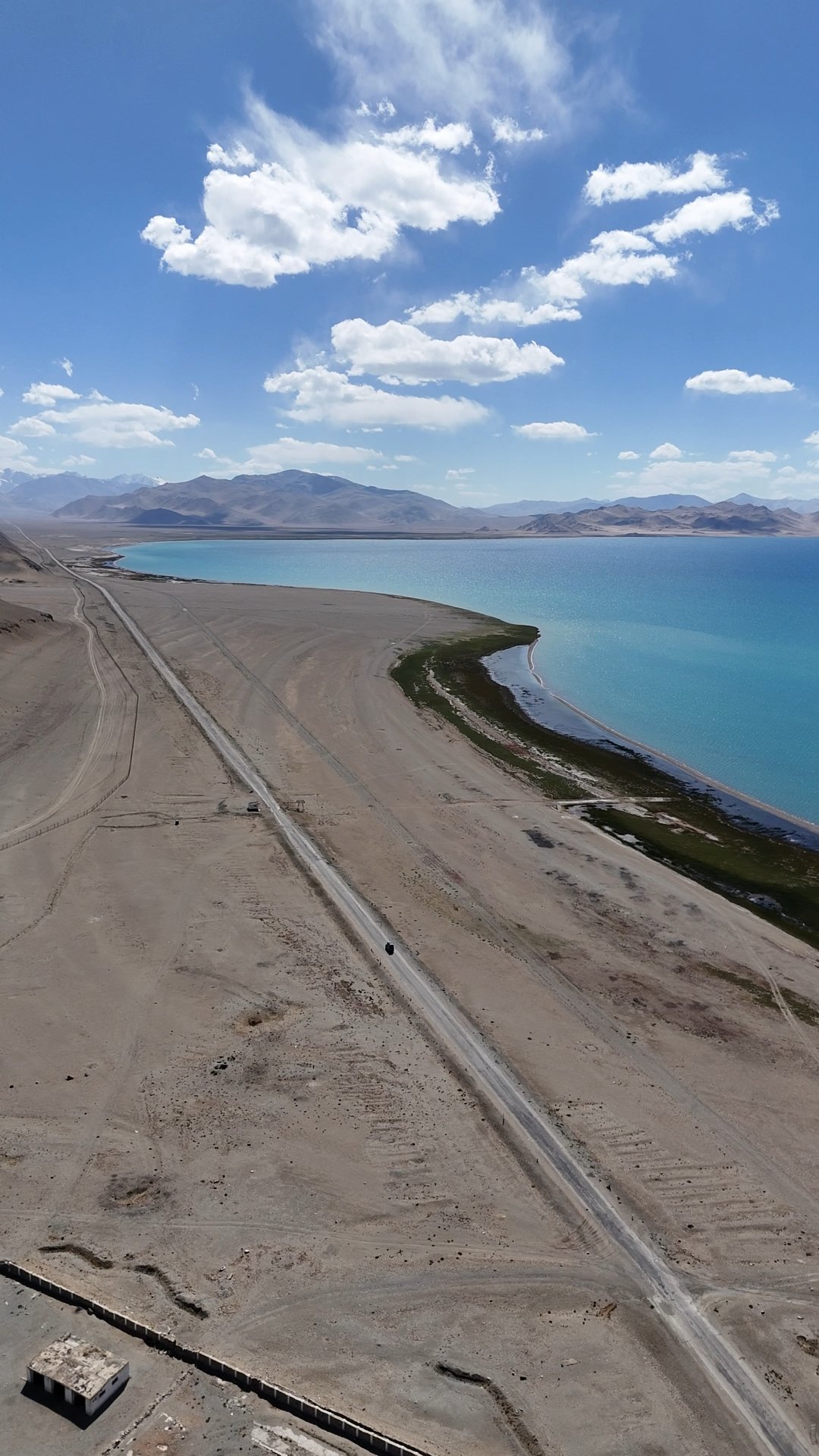 Kara Kul Lake