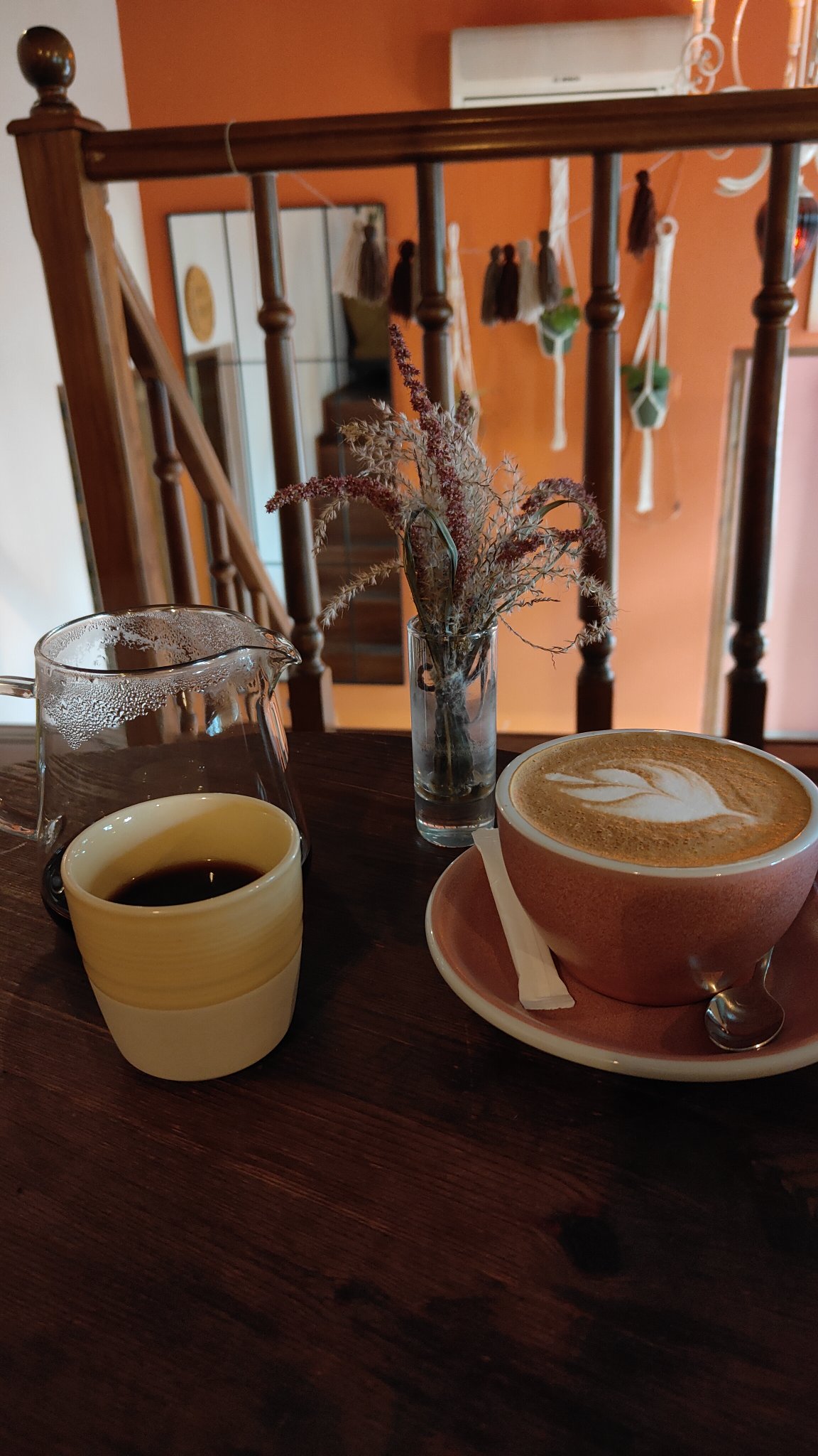 café