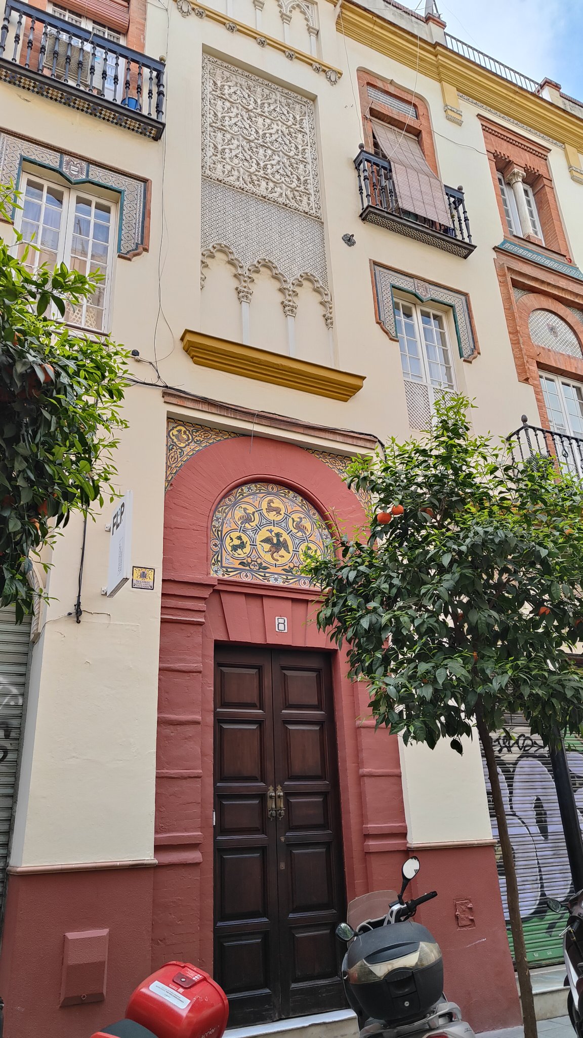 Façade